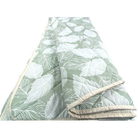 Green Leaves Quilt - Suave tejido efecto melocotón con estampado natural