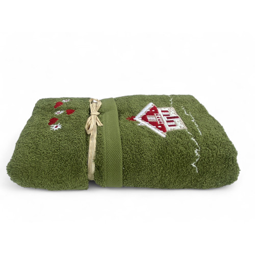 Green terry bath set with Tyrolean chalet decoration and bow