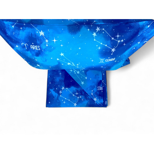 Tejido 100% algodón suave y transpirable con estampado zodiacal