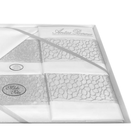 SHARON LAKENSET MIT GRAUEM APPLIZIERTEM RAND DOPPELHOCHZEITSIDEE